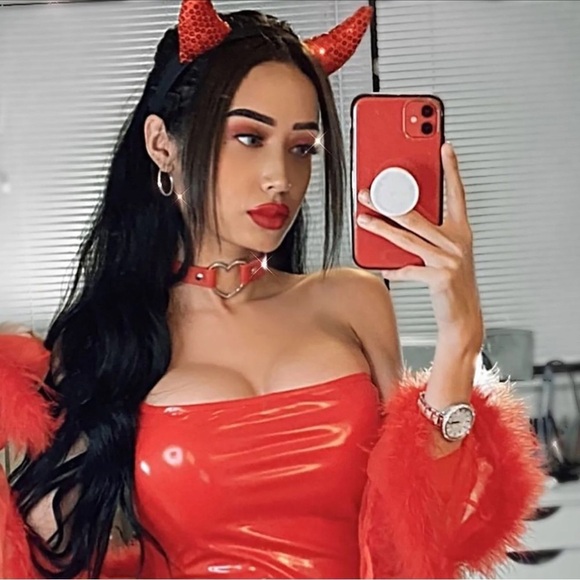 Fashion Nova ✦ Sequin Devil Horns Headband ✦ Rare Red Costume Gothic Accessory - Picture 3 of 9